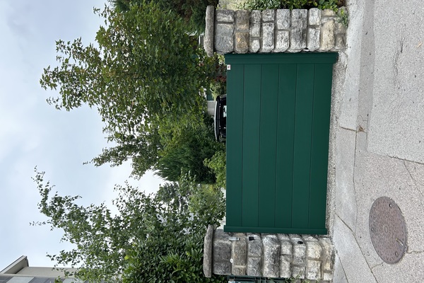 Installation d'un portail 1 battant PREFALU motorisé - 74000 Annecy (Haute-Savoie)