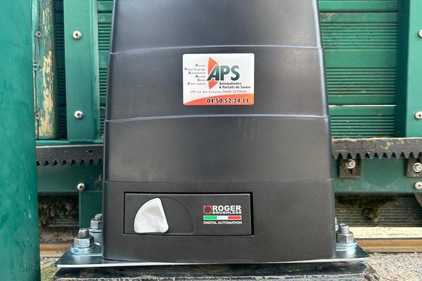 Remplacement moteur de portail coullissant