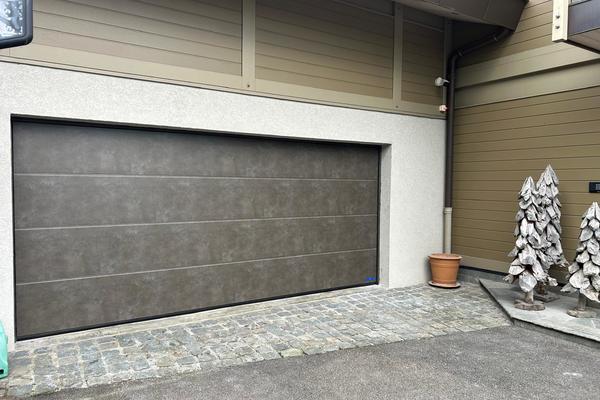 Installation Porte Sectionnelle HORMANN avec motorisation SUPRAMATIC HORMANN - Veyrier du Lac (74290)