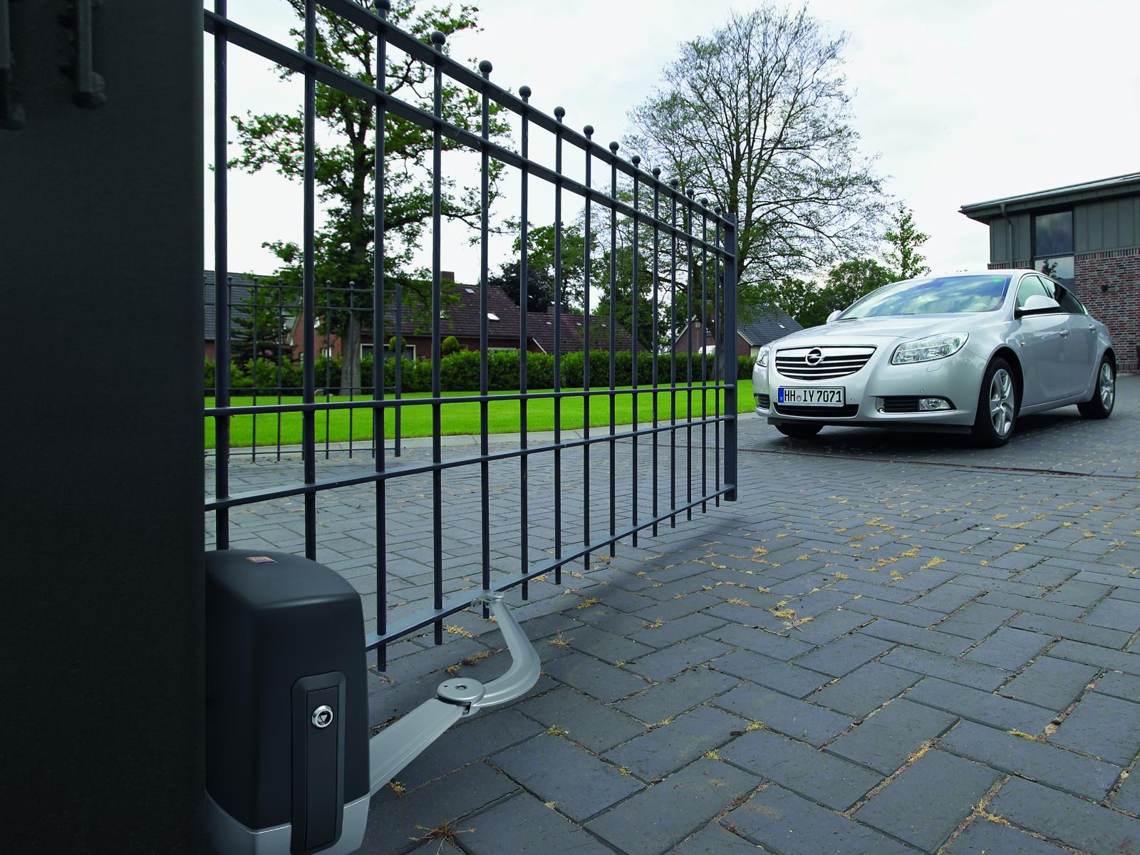 Portails coulissants, télescopiques, battants et portillons 